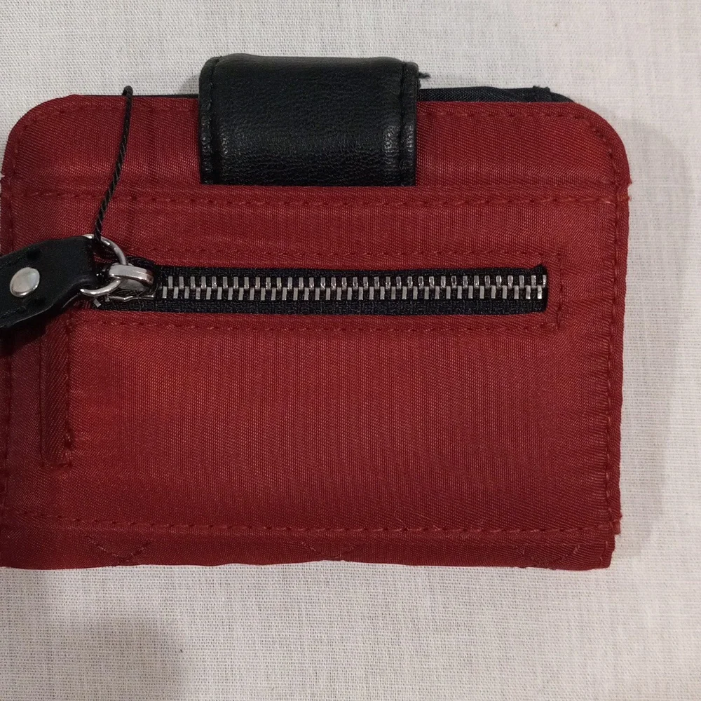 Mini Wallet - Picture 3 of 12